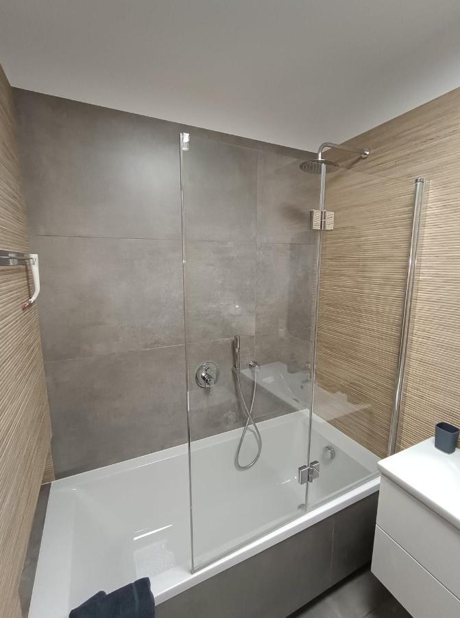 Orlik Apartment กดิเนีย ภายนอก รูปภาพ